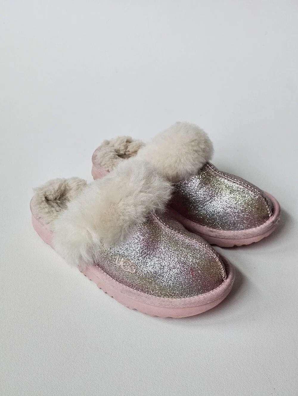 UGG Kids Cozy Glitter Slip On Slippers Pink Sparkle Sheepskin Size 2